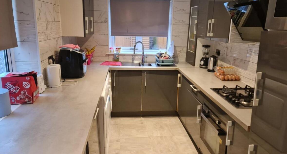 Cosy Bedroom Near Airport Privatunterkunft London